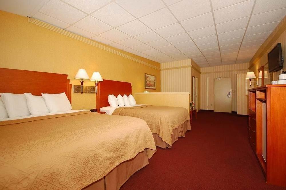 Quality Inn & Suites Kansas City - Independence I-70 East Esterno foto