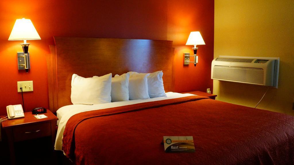 Quality Inn & Suites Kansas City - Independence I-70 East Esterno foto